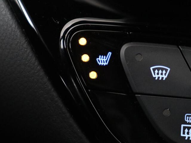 Toyota C-HR 2.0 Hybrid First Edition | Stoelverwarming | Adaptive cruise | Camera | Carplay | JBL Sound | Keyless | Full LED | Navigatie | Dodehoek detectie | Climate control | Bluetooth