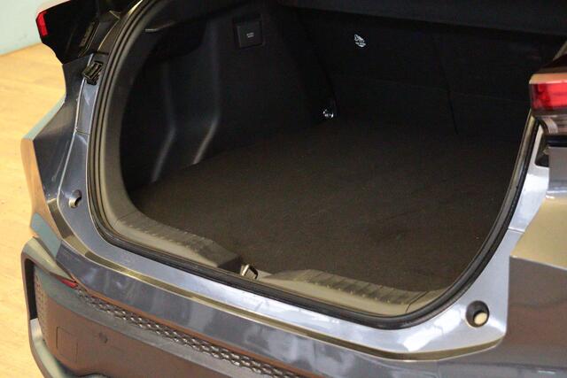 Toyota C-HR 2.0 Plug-in Hybrid 220 Business | APPCONNECT | CAMERA + PDC | ADAP CRUISE | STUUR / STOELVERW | LANE-ASSIST / WARNING |