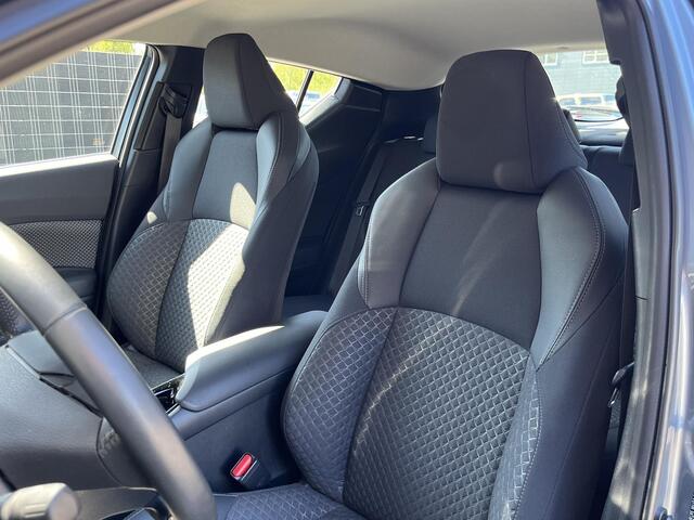 Toyota C-HR 1.8 Hybrid Dynamic | Dodehoekdetectie | LED | Carplay | Adapt. cruise | Navi |