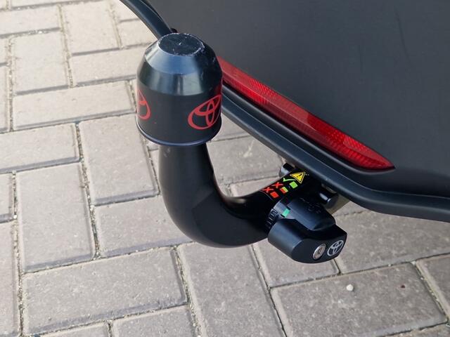 Toyota C-HR 1.8 Hybrid Style Trekhaak - NL Auto - Dodehoek Detectie