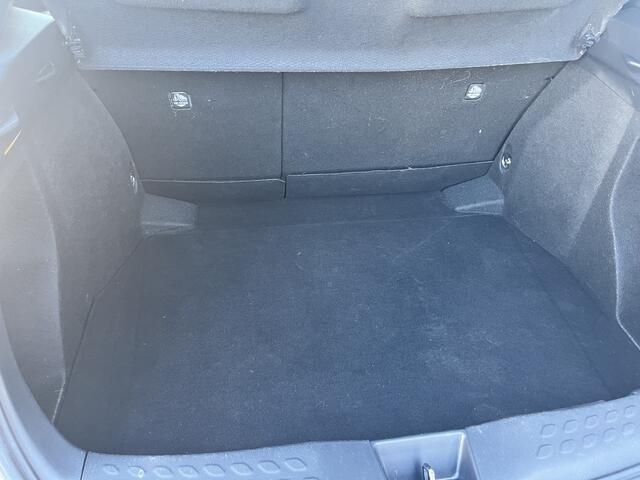 Toyota C-HR 1.8 Hybrid Dynamic NL Auto Parkeersensoren Navi Carplay adpt Cruise