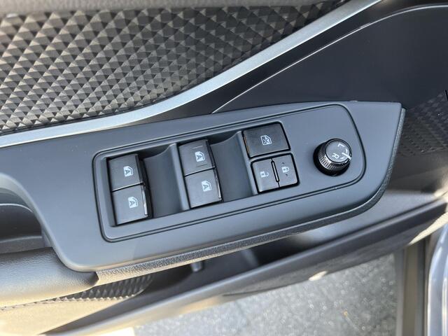 Toyota C-HR 1.8 Hybrid Active | Navigatie | Trekhaak | Achteruitrijcamera