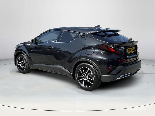Toyota C-HR 2.0 Hybrid Dynamic Ultimate **STOEL- EN STUURVERWARMING/ DODEHOEKDEECTIE/ PARKEERSENSOREN**
