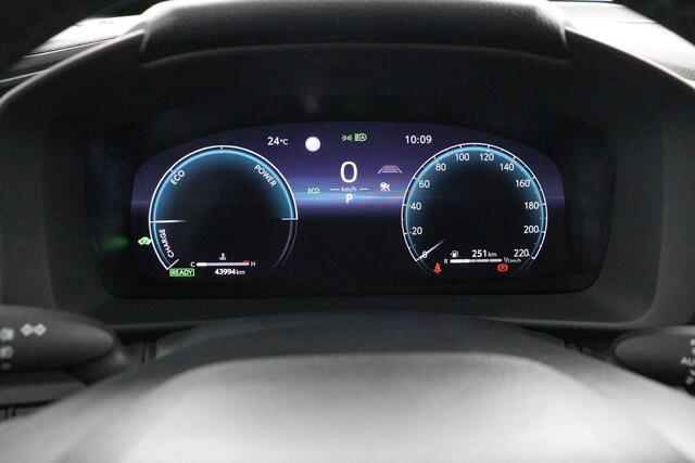 Toyota C-HR 2.0 Hybrid 200 First Edition | Apple Carplay/Android Auto | Panoramic View Monitor; 360 graden camera |