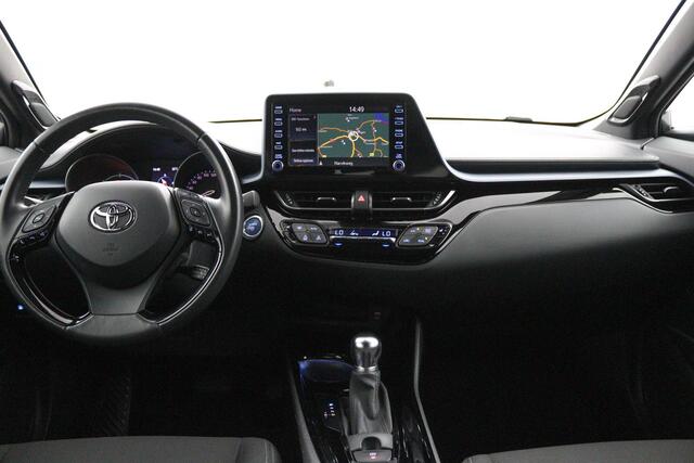 Toyota C-HR 2.0 Hybrid First Edition | Stoelverwarming | Keyless | Parkeersensoren | Dodehoek herkenning |