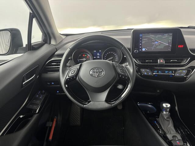Toyota C-HR 1.8 Hybrid Dynamic | Camera | Navigatie | Carplay / Android Auto |