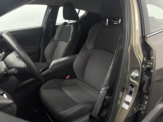 Toyota C-HR 1.8 Hybrid Dynamic | Camera | Navigatie | Carplay / Android Auto |