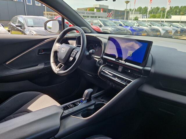 Toyota C-HR 1.8 Hybrid 140 Executive met panoramadak en Trekhaak