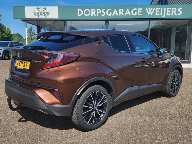 Toyota C-HR 1.8 Hybrid Premium, Navi, Clima, Half leder, Trekhaak, Parkeerassistent