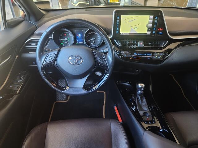 Toyota C-HR 1.8 Hybrid Premium, Navi, Clima, Half leder, Trekhaak, Parkeerassistent