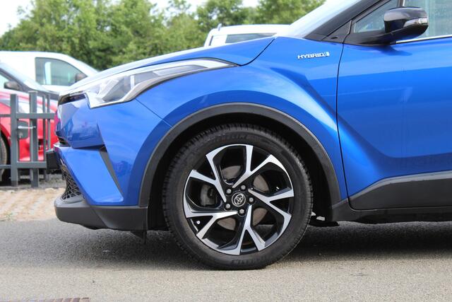 Toyota C-HR 1.8 Hybrid Bi-Tone Dynamic Sport | Camera | Trekhaak