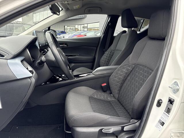 Toyota C-HR 1.8 Hybrid Dynamic TeamNL **TWEEDE PINKSTERDAG GEOPEND/ TREKHAAK/ KEYLESS/ ADAPTIEF CRUISE CONTROL/ PARKEERSENSOREN**
