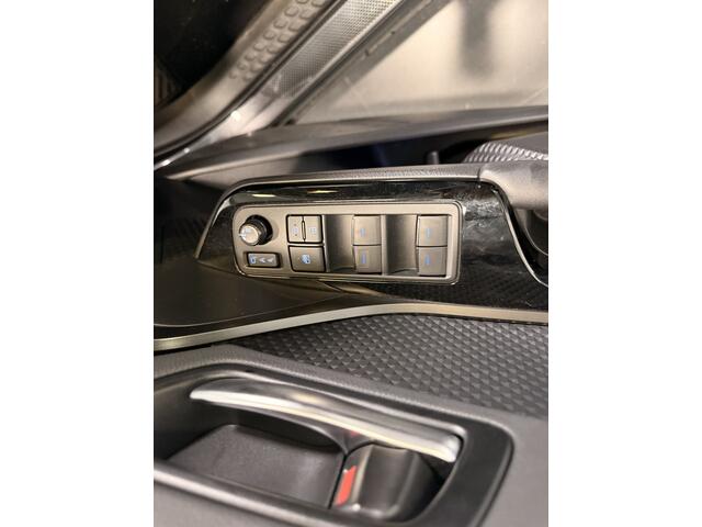 Toyota C-HR 1.8 Hybrid Dynamic | BSM | ACC | CarPlay |