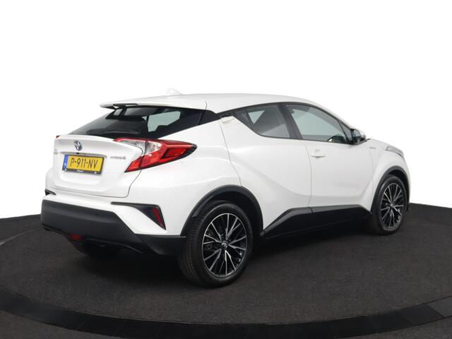 Toyota C-HR 1.8 Hybrid Dynamic | Parkeersensoren | Navigatie | Adaptieve Cruise Control |