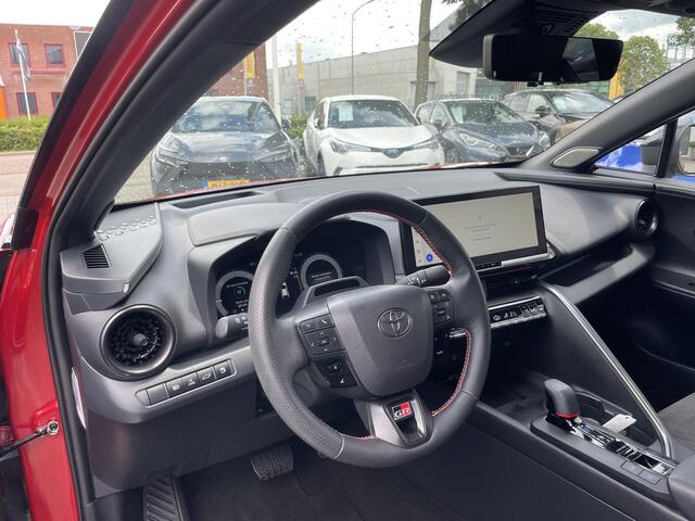 Toyota C-HR 2.0 Plug-in Hybrid 220 GR SPORT PLUS