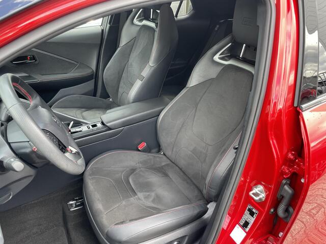 Toyota C-HR 2.0 Plug-in Hybrid 220 GR SPORT PLUS
