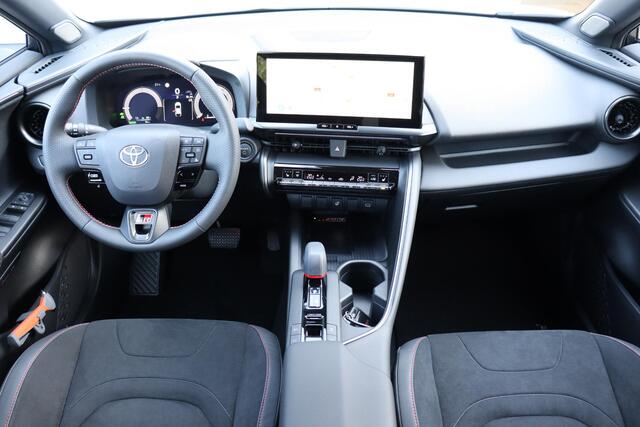 Toyota C-HR 2.0 Plug-in Hybrid 220 GR SPORT