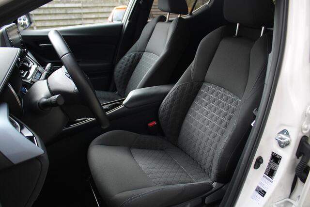 Toyota C-HR 1.8 Hybrid Style 1e Eigenaar, Carplay/Android Auto, Adaptieve Cruise en Climate Control, Achteruitrijcamera, Stoelverwarming