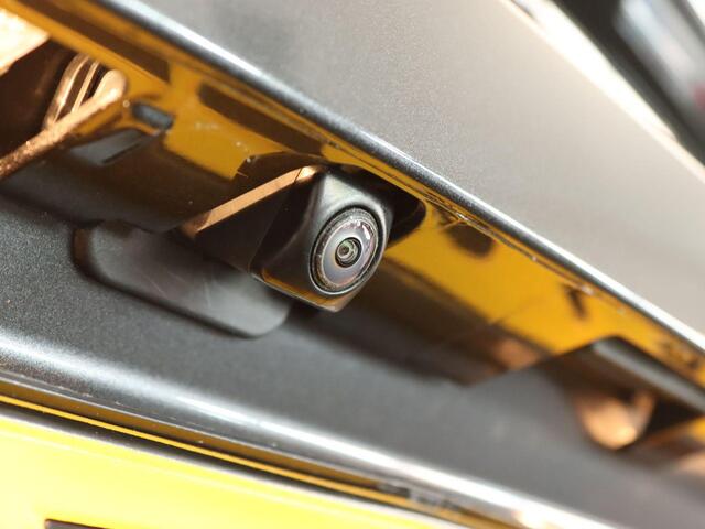 Toyota C-HR 1.8 Hybrid 140 First Edition - ORIGINEEL NEDERLANDSE AUTO - 360 GRADEN CAMERA - ADAPTIEVE CRUISE CONTROL - ELEKTRISCHE ACHTERKLEP - PARKEERSENSOREN VOOR + ACHTER - NAVIGATIE - DODEHOEKDETECTIE - APPLE CARPLAY/ANDROID AUTO - LICHTMETALEN VELGEN 18 INCH - K