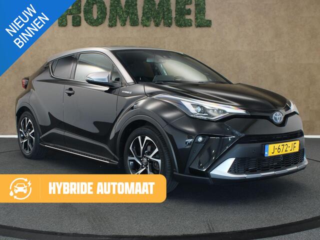 Toyota C-HR 2.0 Hybrid Dynamic - ORIGINEEL NEDERLANDSE AUTO - AFNEEMBARE 13 POLIGE TREKHAAK - TREKGEWICHT 725 KG - JBL AUDIO - TREEPLANKEN - APPLE CARPLAY/ ANDROID AUTO - VOORSTOELEN VERWARMD - PARKEERSENSOREN VOOR/ ACHTER - NAVIGATIE