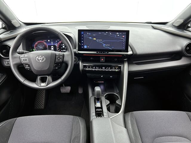Toyota C-HR 2.0 Plug-in Hybrid 220 Executive | BTW voertuig | JBL | Dodehoek detectie | Stoel+stuurverwarming | Elektrische achterklep | Parkeersensoren voor+achter | Apple CarPlay/Android auto | Climate control