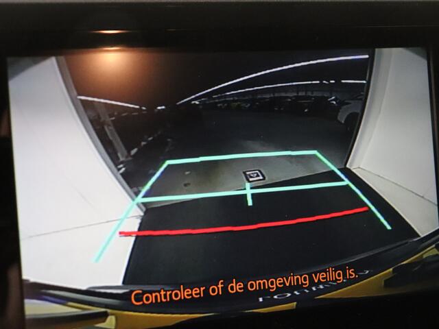 Toyota C-HR 1.8 Hybrid Style | Stoel+stuurverwarming | Apple CarPlay/Android Auto | Parkeersensoren voor+achter | Cruise control adaptive |