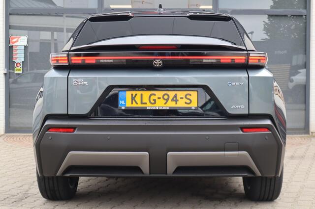 Toyota C-HR Executive AWD 77 kWh Plus pack