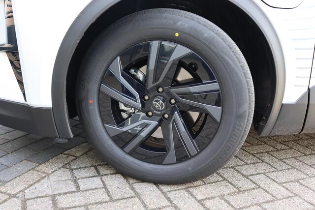 Toyota C-HR First Edition 77 kWh , Nieuw en direct leverbaar met ¤2.000 demovoordeel