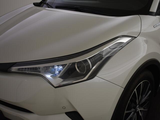 Toyota C-HR 1.8 Hybrid Launch Edition | Trekhaak | Allseasonbanden | PDC