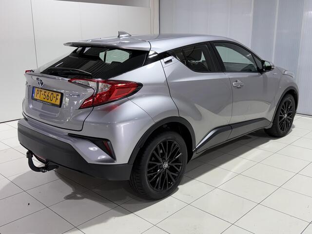 Toyota C-HR 1.8 Hybrid Dynamic | Trekhaak met afneembare kogel | Navigatie systeem | Lichtmetalen velgen |