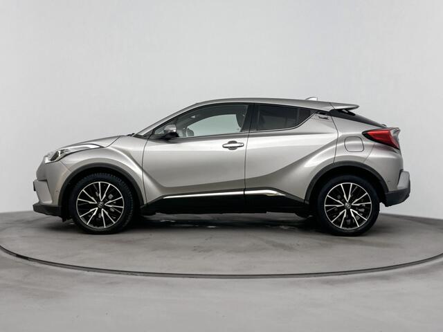 Toyota C-HR 1.2 Executive | Automaat | Navigatie | Parkeersensoren Voor+achter Met assistent | Cruise Control Adaptive | Stoelverwarming | Climate Control | Achteruitrijcamera |