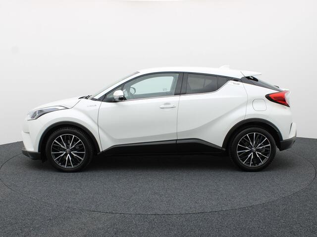 Toyota C-HR 1.8 Hybrid Dynamic | Trekhaak | Keyless | Allseason banden | Prijs Rijklaar!!