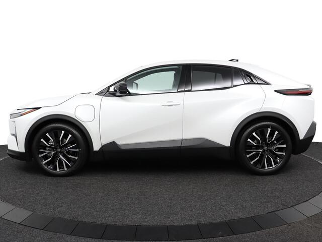 Toyota C-HR First Edition 77 kWh | Nieuw uit voorraad leverbaar | 20" Lichtmetalen velgen | Parelmoer |