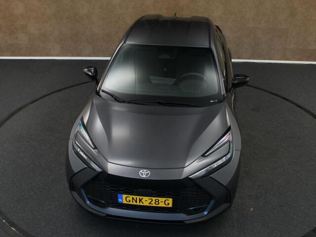 Toyota C-HR 1.8 Hybrid 140 Active - ORIGINEEL NEDERLANDSE AUTO - AFKOMSTIG VAN 2E EIGENAAR - CAMERA - NAVIGATIE - CLIMATE CONTROL - 17 INCH LICHT METALEN VELGEN MET BRIDGESTONE BANDEN - DODEHOEK DETECTIE