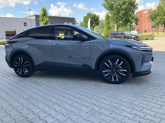 Toyota C-HR First Edition 77 kWh | Bi-Tone | 20"| Stoel/Stuurverw | Camera