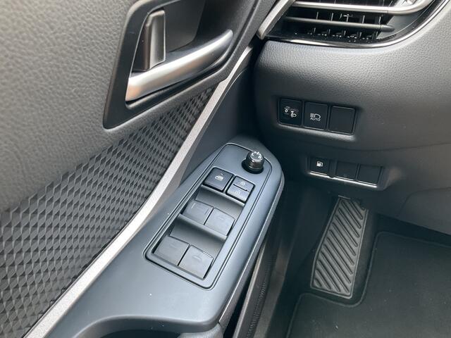 Toyota C-HR 1.8 Hybrid Carplay Camera Adapt.Cruise Hoge Zit DAB Business