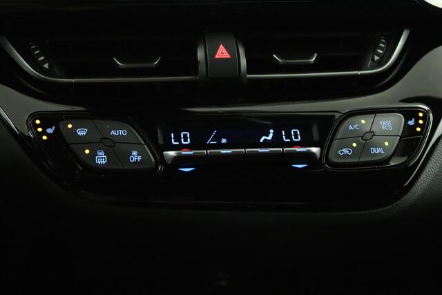 Toyota C-HR 1.8 Hybrid Dynamic | Adavative Cruise Control | Navigatie | Achteruitrijcamera | Trekhaak | Stoelverwarming |