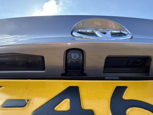 Toyota C-HR 1.8 Hybrid Executive | Navigatie | Achteruitrijcamera | Leder