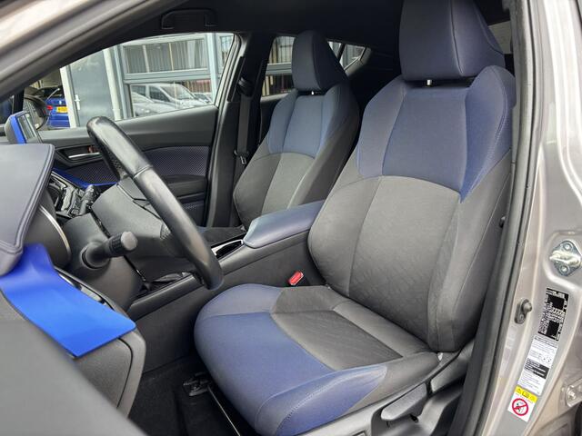 Toyota C-HR 1.8 Hybrid Bi-Tone / Navi / NL Auto / Cruise Control / Camera / NAP /