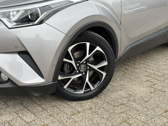 Toyota C-HR 1.8 Hybrid Bi-Tone / Navi / NL Auto / Cruise Control / Camera / NAP /