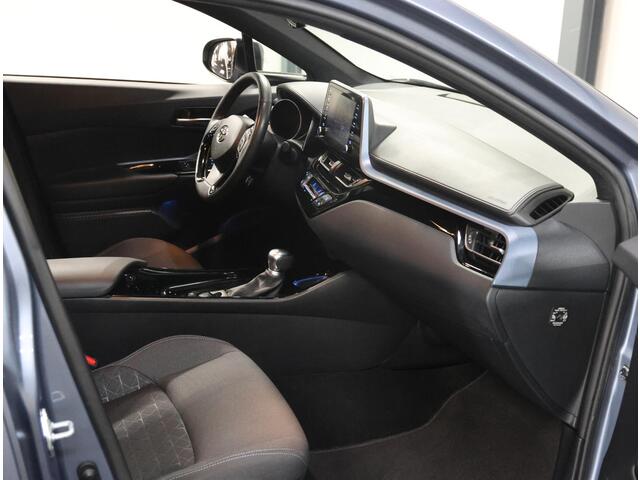 Toyota C-HR 1.8 Hybrid Active | Achteruitrijcamera | Trekhaak | Navigatie | Stuur en Stoelverwarming | LED koplampen | Cruise control