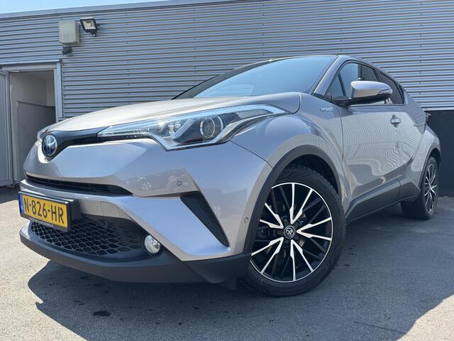 Toyota C-HR 1.8 Hybrid Style Navigatie, Dodehoekdetectie, Stoelverwarming, Stuurwiel verwarmd, Smart Key, LMV, Parkeersensoren