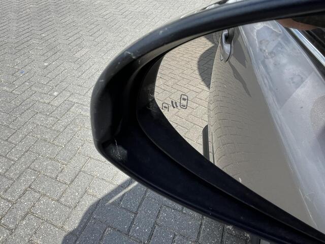 Toyota C-HR 2.0 Hybrid Launch Edition Leder / Carplay / Stoel Verwarming