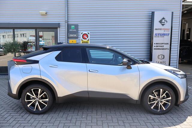 Toyota C-HR 2.0 Plug-in Hybrid 220 Dynamic 1e Eigenaar | BTW | Fabrieks Garantie | Winterpakket | Camera | Navi | Carplay | ACC | Climate | Keyless | Bots | Full Led | PDC