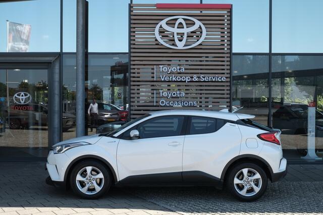 Toyota C-HR 1.8 Hybrid Active Automaat | Adaptive Cruise Control | Climate Control | 4,2" kleurendisplay | 6 speakers | Toyota Touch® 2 multimediasysteem | Parkeerhulpcamera achter met hulplijnen | Automatisch di