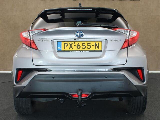 Toyota C-HR 1.8 Hybrid Bi-Tone - ORIGINEEL NEDERLANDSE AUTO - ACHTERUITRIJCAMERA - NAVIGATIESYSTEEM FULL MAP - CRUISE CONTROL ADAPTIEF - DODEHOEKDETECTIE - KEYLESS ENTRY - VOORSTOELEN VERWARMD - PARKEERSENSOREN VOOR EN ACHTER - PARKEER ASSISTENT - AUDIO INSTALLATIE P