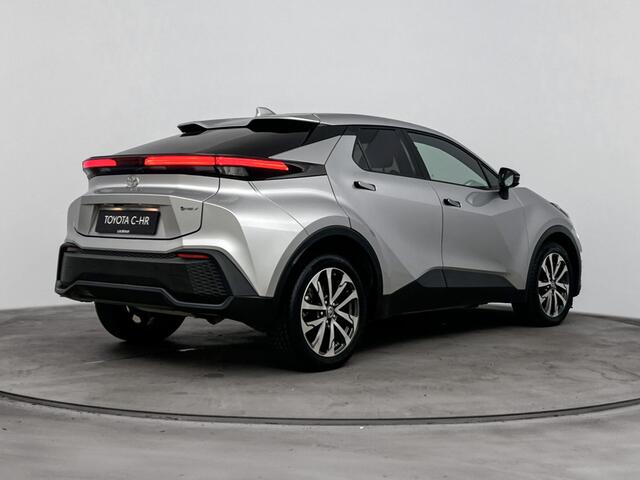 Toyota C-HR 1.8 Hybrid 140 Dynamic Navigatie | Stoel/Stuurverwarming | Parkeersensoren voor en achter