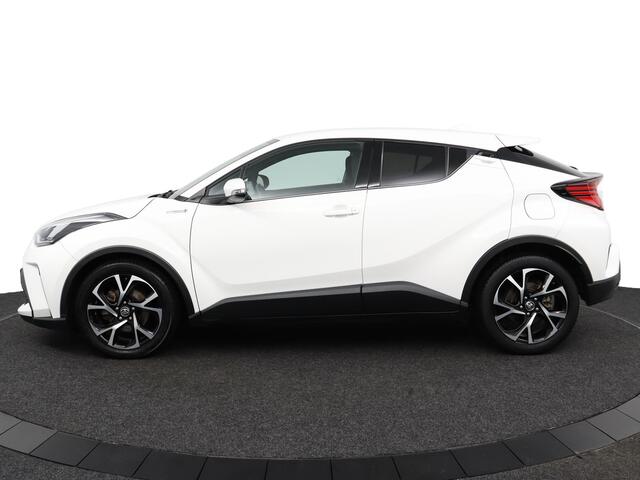 Toyota C-HR 1.8 Hybrid First Edition | navigatie | parkeer sensoren | stoel verwarming |