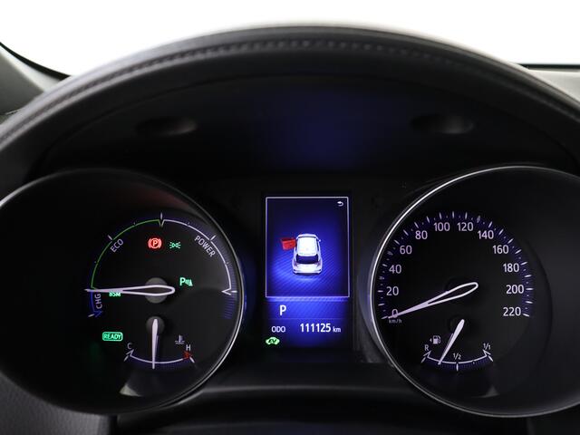 Toyota C-HR 1.8 Hybrid Style | Dodehoek detectie | Parkeersensoren voor+achter met assistent | Navigatie | Climate Control | Cruise Control Adaptive | Achteruitrijcamera | Bluetooth |