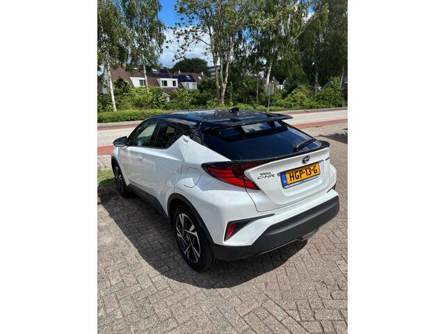 Toyota C-HR 1.8 Hybrid GR-Sport | Adaptieve Cruise Control | Camera | Stoel & Voorruitverwarming